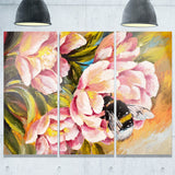 bee sitting on flower floral canvas artwork PT6020